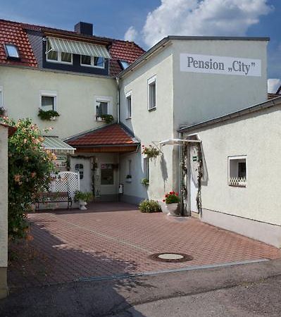 Pension "City" Oschatz Bagian luar foto